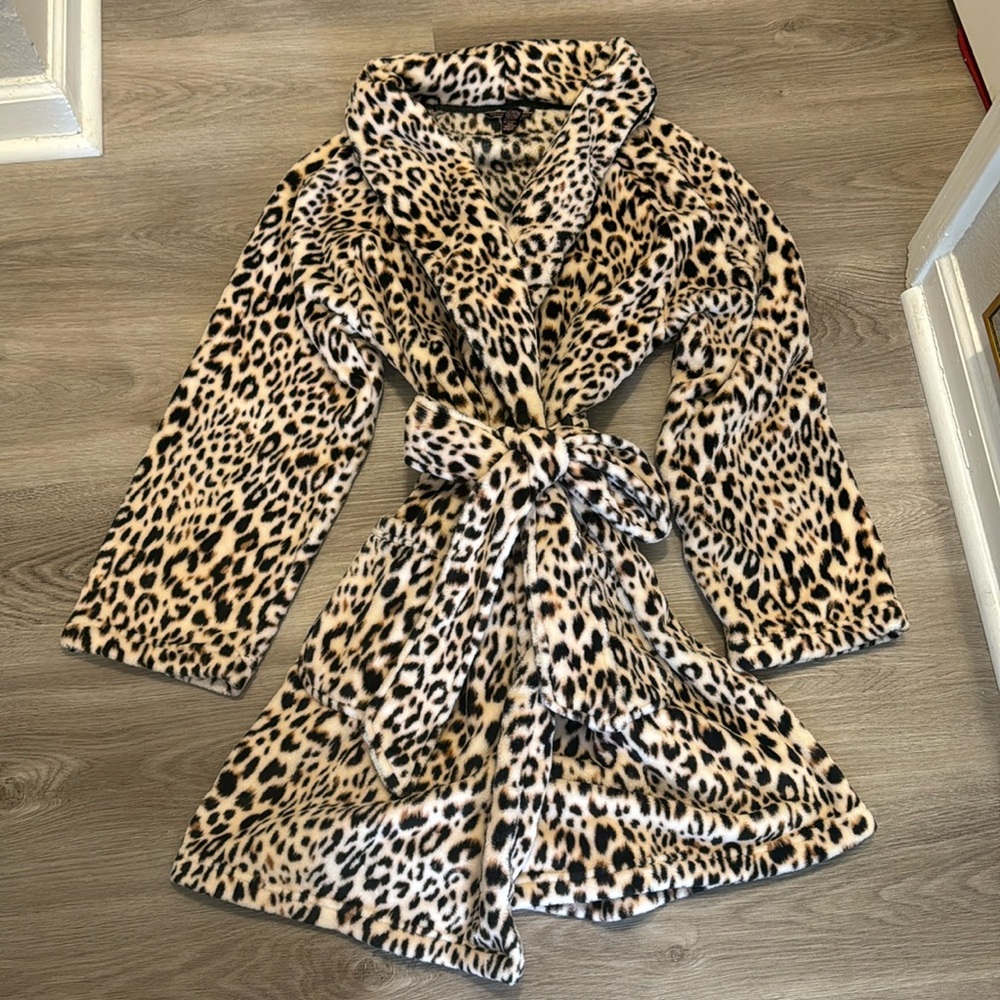 VS ROBE